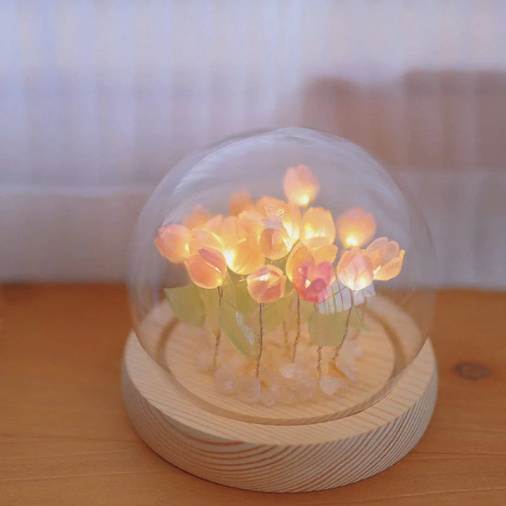 Håndlaget Tulip Nattbord Lampe Skanto