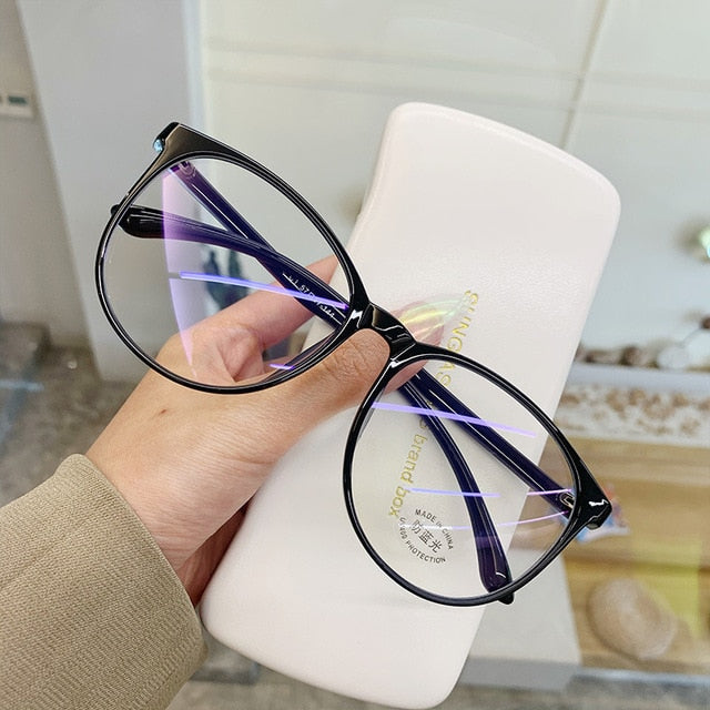 Yetti Glasses | Anti blått lys & moteriktig i ett! | Skanto
