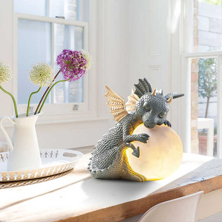 Skanto | LED Bordlampe i Drageform – Nyra