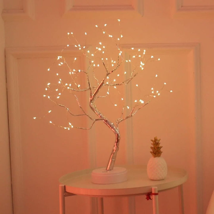 Skanto | Lett Tre Bordlampe