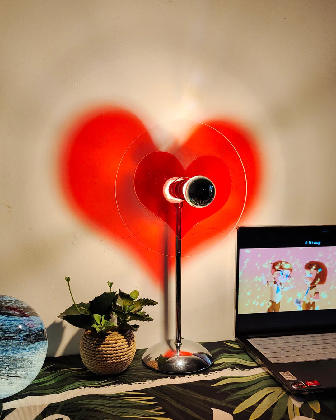 Skanto | LoveGlow – Elegant Bordlampe med Oppladbar LED