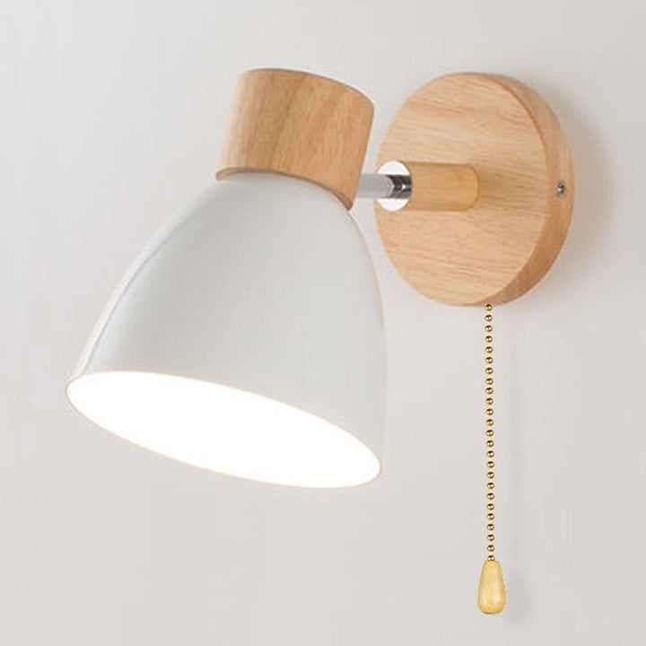 Skanto | Fasjonabel trevegglampe med enkel kontroll