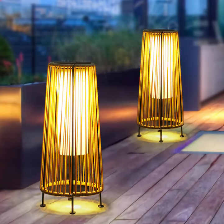 Skanto | Solr LED Rattanlampe – Stor utendørs belysning i oval design for hage og terrasse