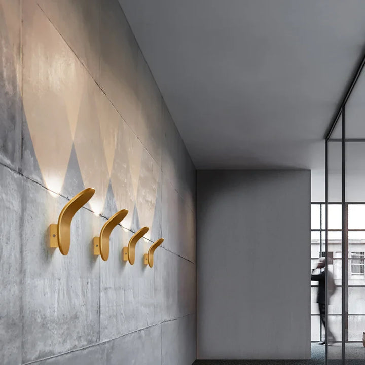 Skanto | SkandiGlow Vegglampe | LED Skateboard Design | Moderne & Kreativ