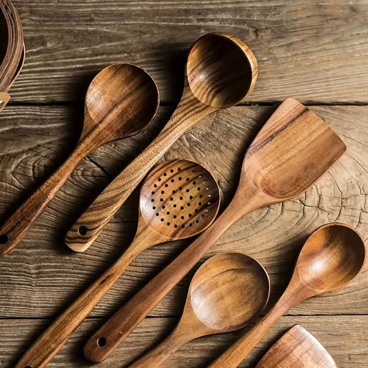 Skanto | WOODERY – Kjøkkenutensilsett laget av teak, pannevennlig & holdbart