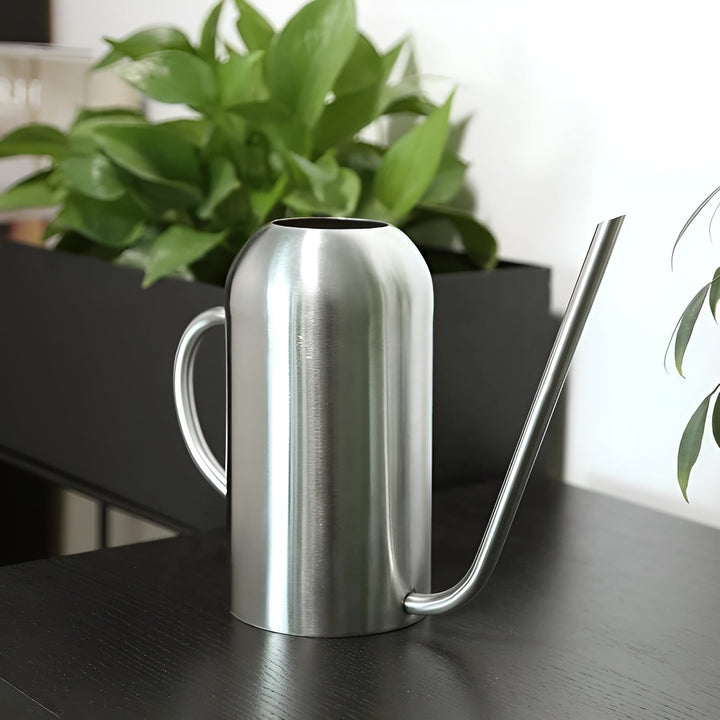Skanto | Rustfritt Stål Hellervann - 1,5L Lang Vanningkanne for Planter og Blomster