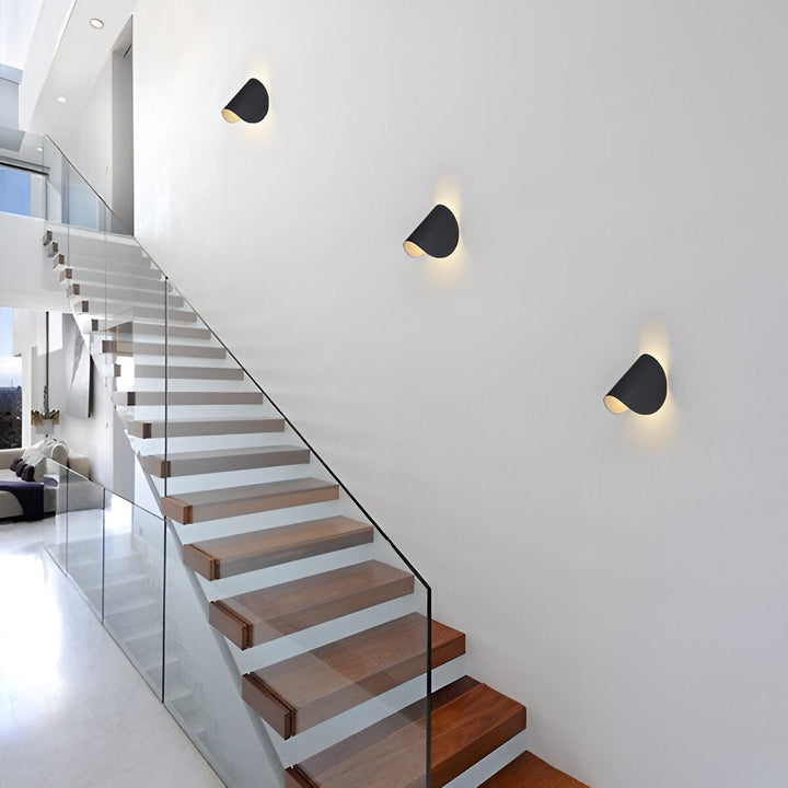 Skanto | Twist Vegglampe - Rotérbar Metall Vegglampe - Kurve Veggsconce