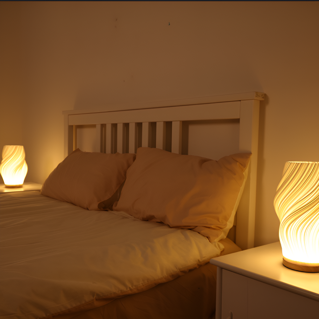 Skanto | DreamWave - Moderne kremfarget 3D bølgelampe med elegant metallbase