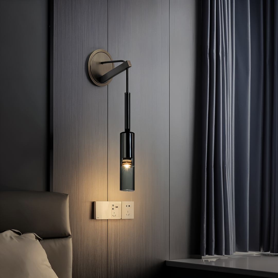 Minimalist vegglampe med røykglass – Orvane | Skanto