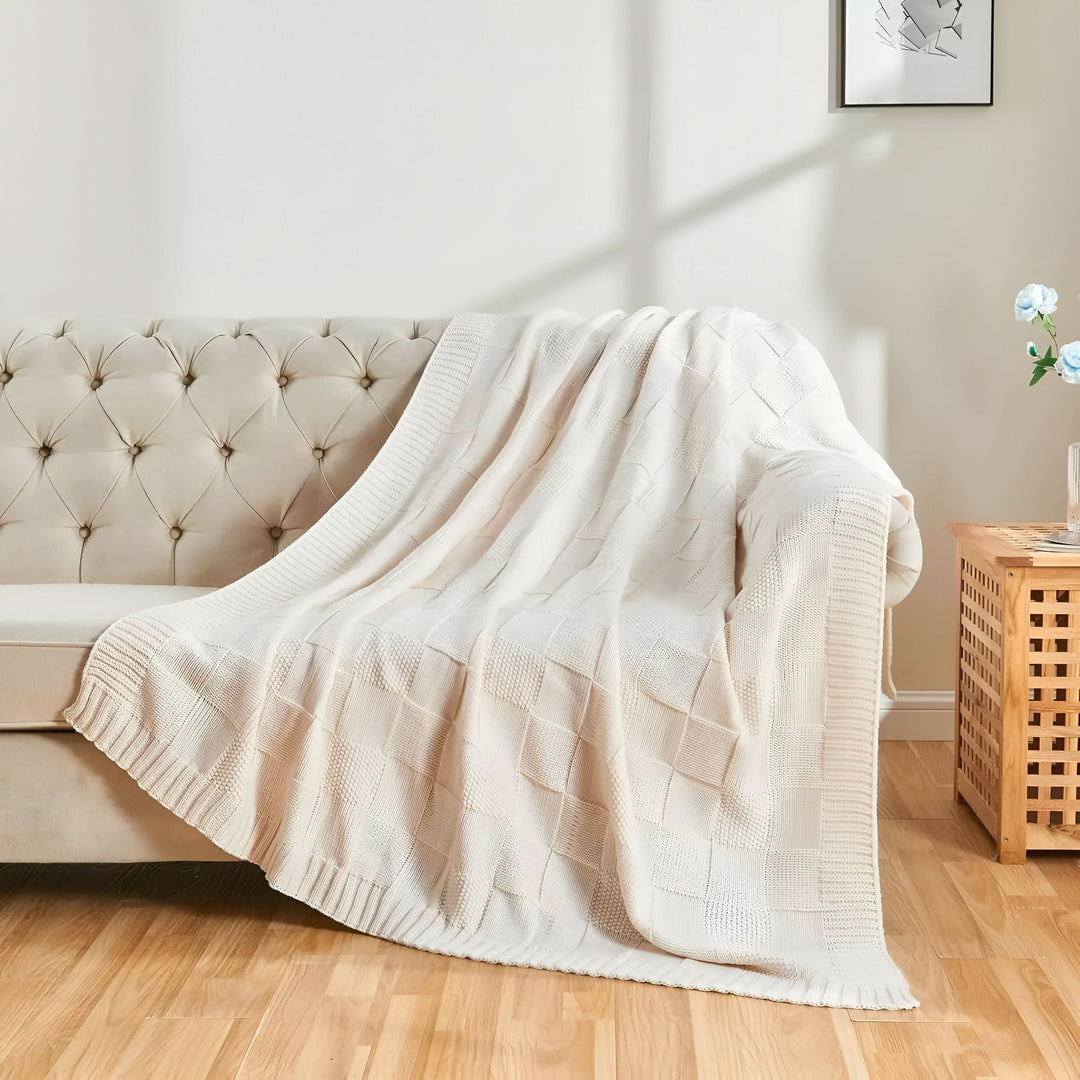 Skanto | MONOSTRIPE – Minimalistisk strikket teppe