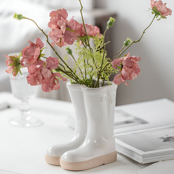 Skanto | Stilig keramisk vase i støvelform
