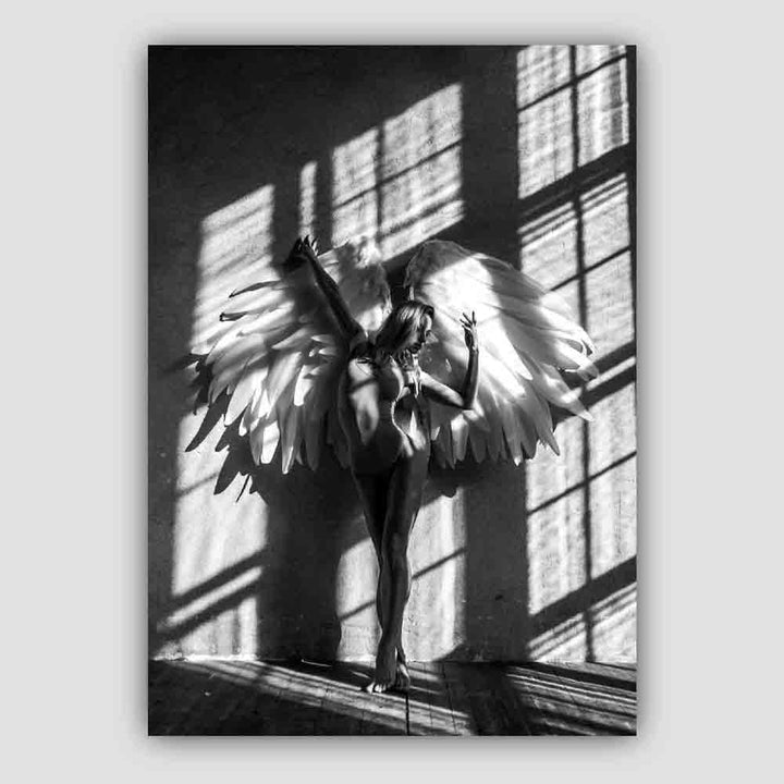 Fotokunsttrykk med engel i vinduet og skyggen