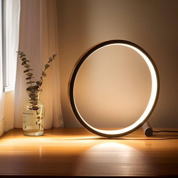 Skanto | HaloBeam - Modern Sirkulær Bordlampe