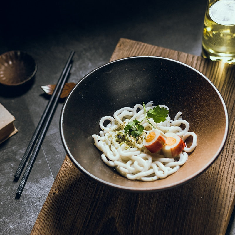Utsøkt japansk keramisk bollesett for ramen, suppe og ris | Skanto