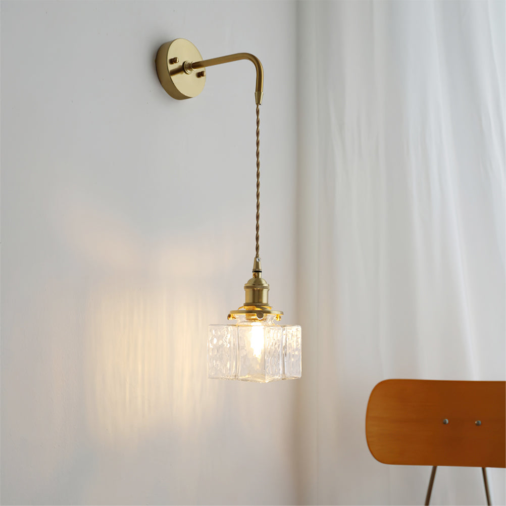 Skanto | RegalGlow – Royal-Inspirert Vegglampe for Raffinerte Rom