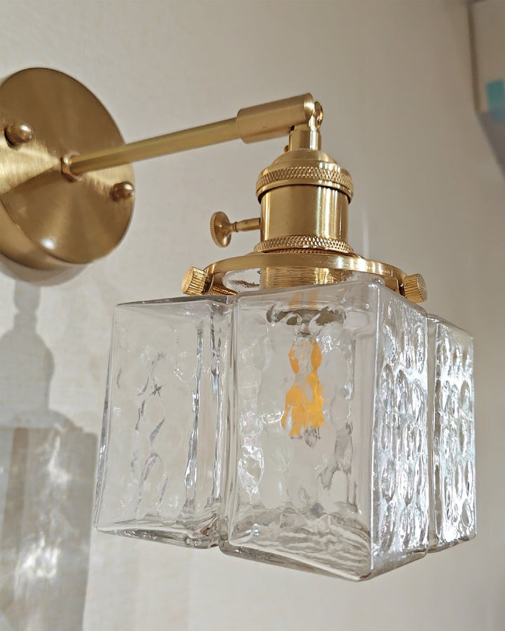 Skanto | RegalGlow – Royal-Inspirert Vegglampe for Raffinerte Rom