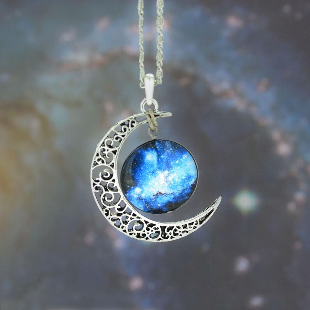 Crescent Galaxy Halskjeder | Skanto