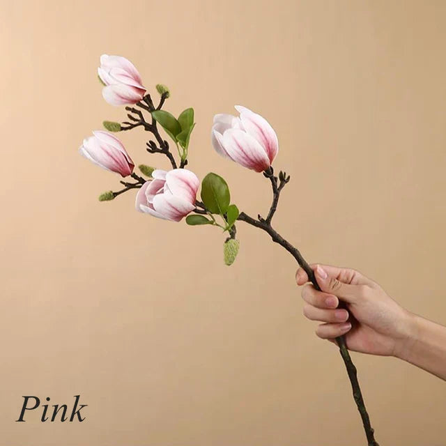 Skanto | BlijftBloei – Atmosfærisk Kunstgren med Realistiske Magnolia Blomster