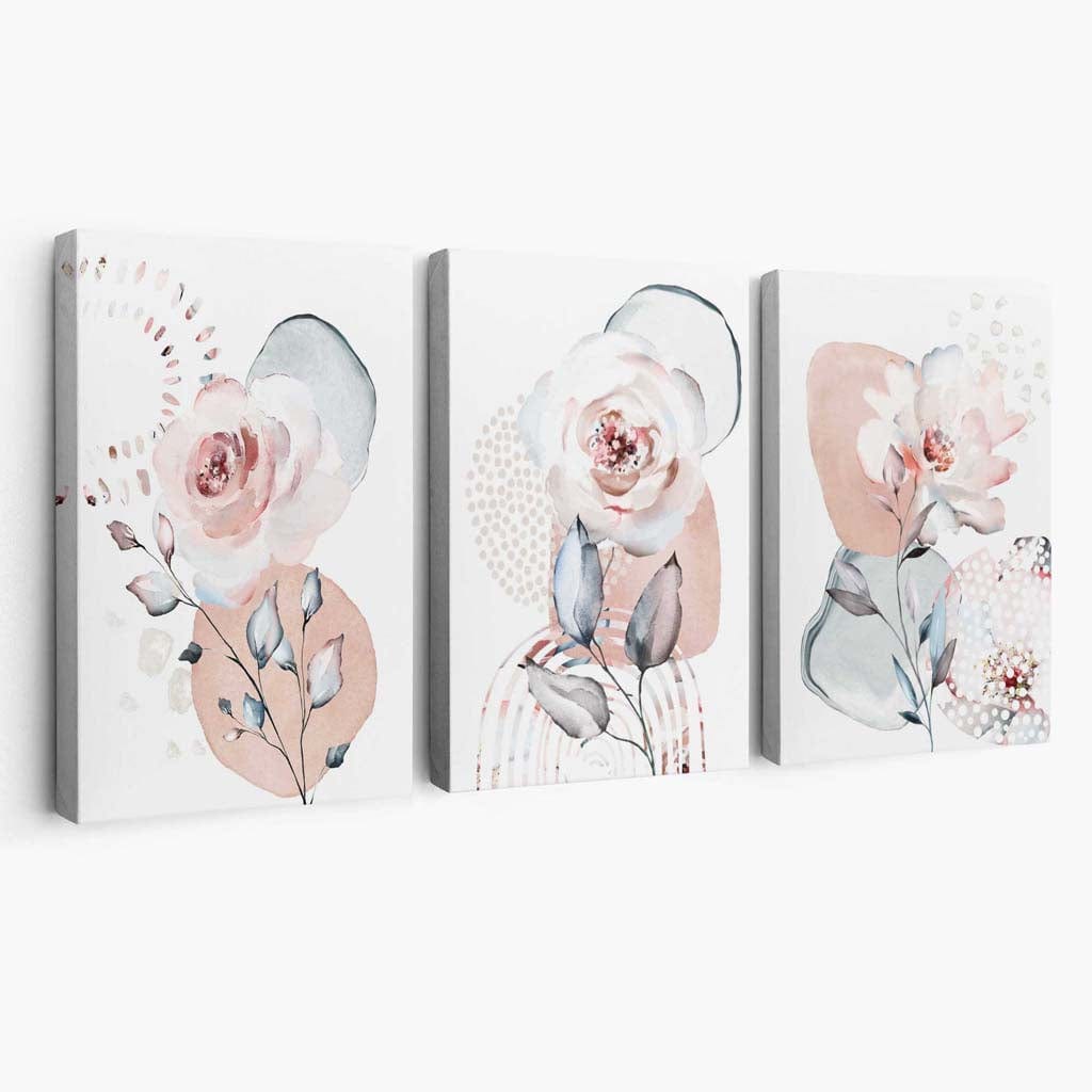 Sett med 3 blomsterdekorerte lerretsbilder i rosa og grått