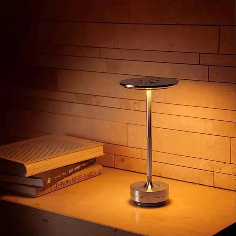 Dimmbar industriell stil bordlampe – Justerbar LED-lampe for stue og kontor