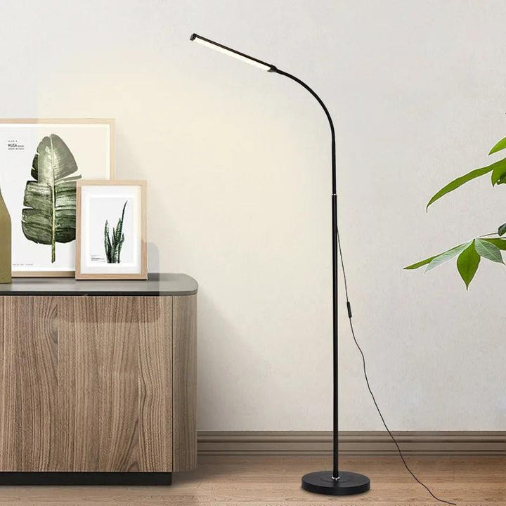 Skanto | ModernBeam - Elegant Stående Lampe