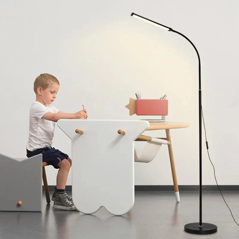 Skanto | ModernBeam - Elegant Stående Lampe