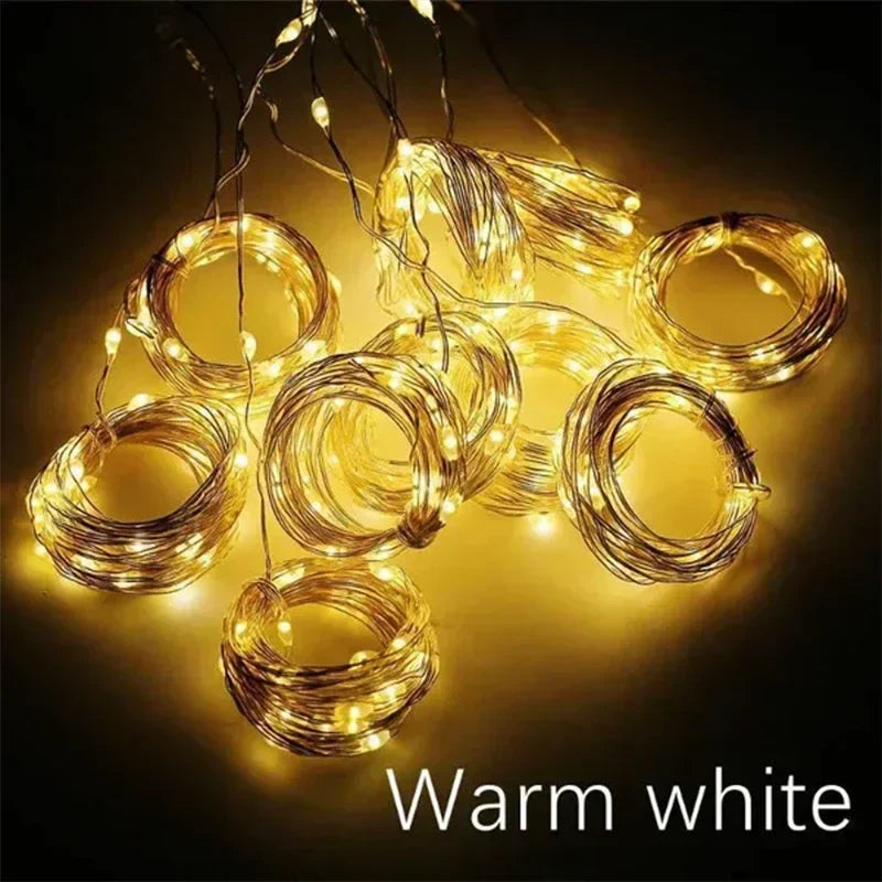 Skanto | Luminora LED Gardinbelysning – 300 Varmehvite Lyspærer med Fjernkontroll, USB & Timerfunksjon (IP65 Vanntett)