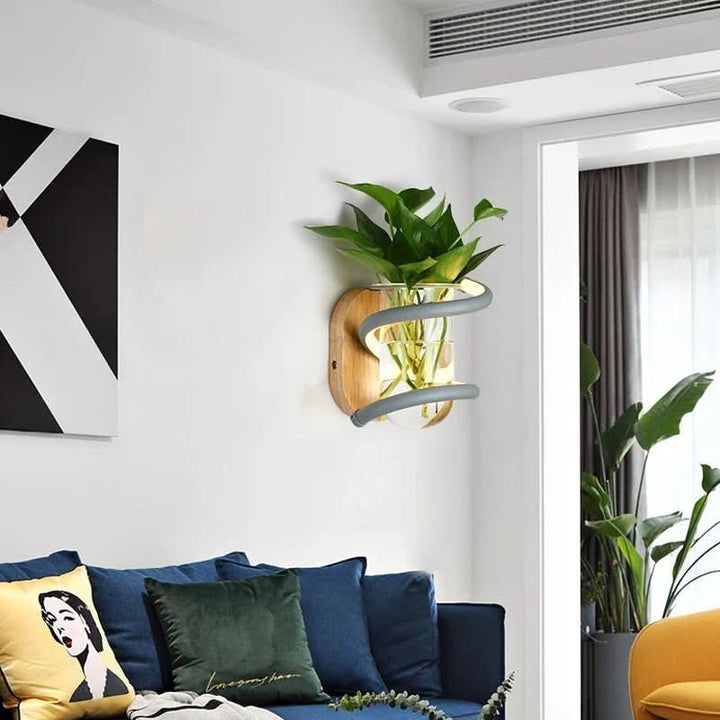 Skanto | LED Veggvase Lampe laget av Tre & Aluminium for Stilige Utendørsområder