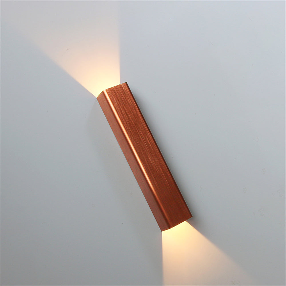 Skanto | BeamLuxe – Slank Ute Lamp for Moderne Rom