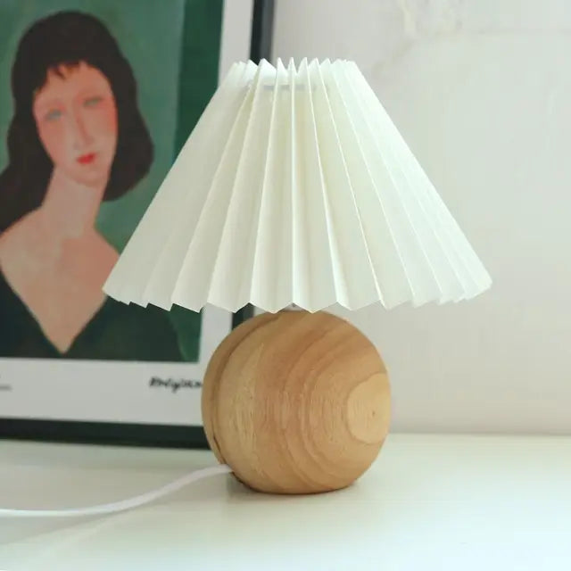 Skanto | Klassisk bordlampe med sammenleggbar lampeskjerm for varmt lys