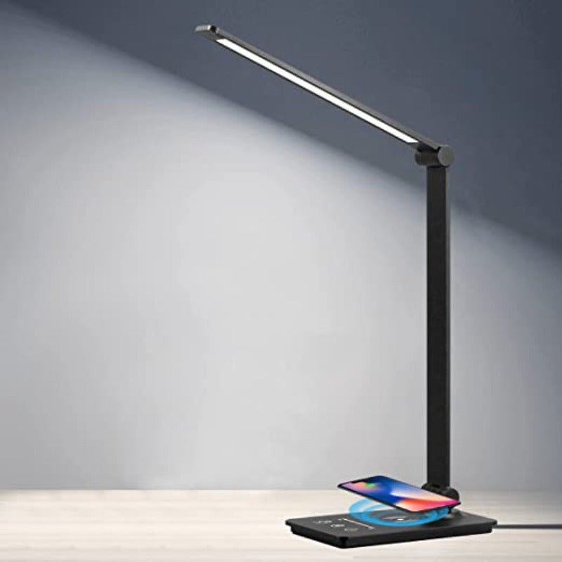 Skanto | LED skrivebordslampe med trådløs lading og justerbar lysstyrke