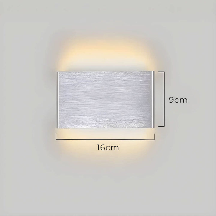 Skanto | Moderne LED Vegglampe – Elegant Aluminium & Glass Design