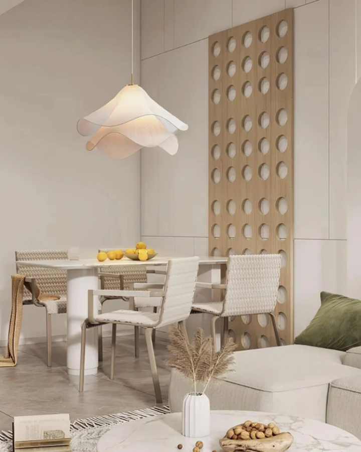Skanto | Taklampe med blomstermønster og elegant finish