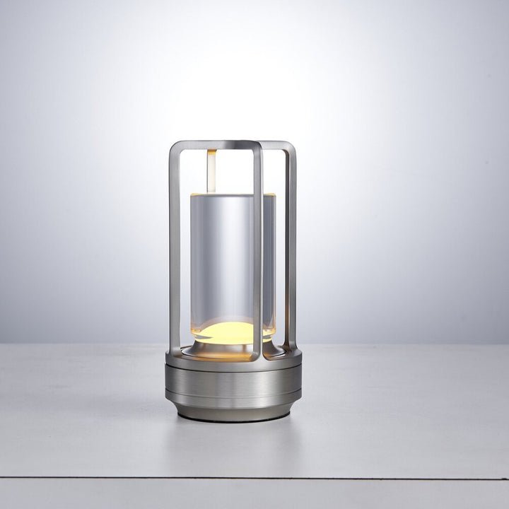 Retro Lampe - Elegant Belysning - Tidless Stil | Skanto