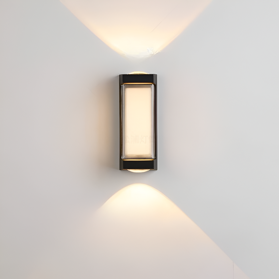Skanto | IP65 Vannavstøtende Utendørs Vegglampe