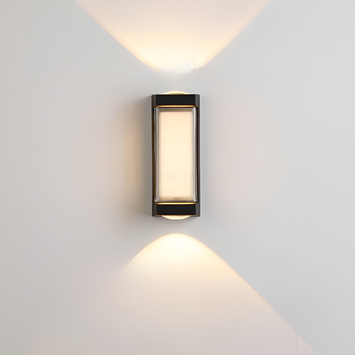Skanto | IP65 Vannavstøtende Utendørs Vegglampe