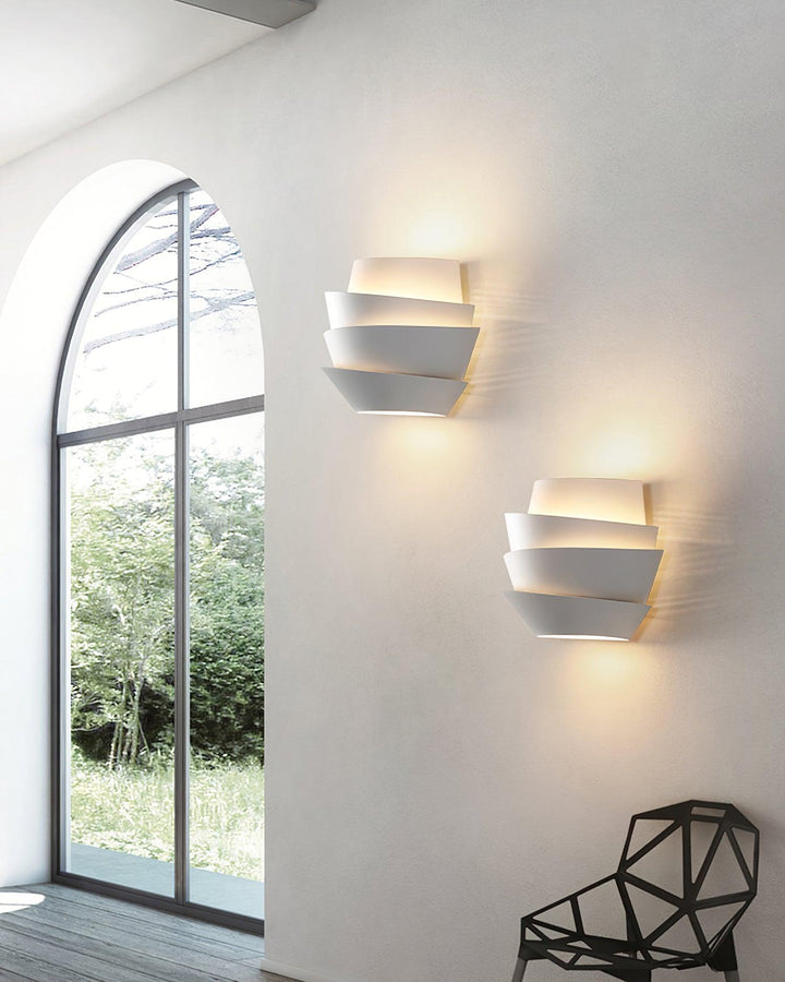 Skanto | SoleilGlow – Fransk sollysinspirert vegglampe for strålende rom