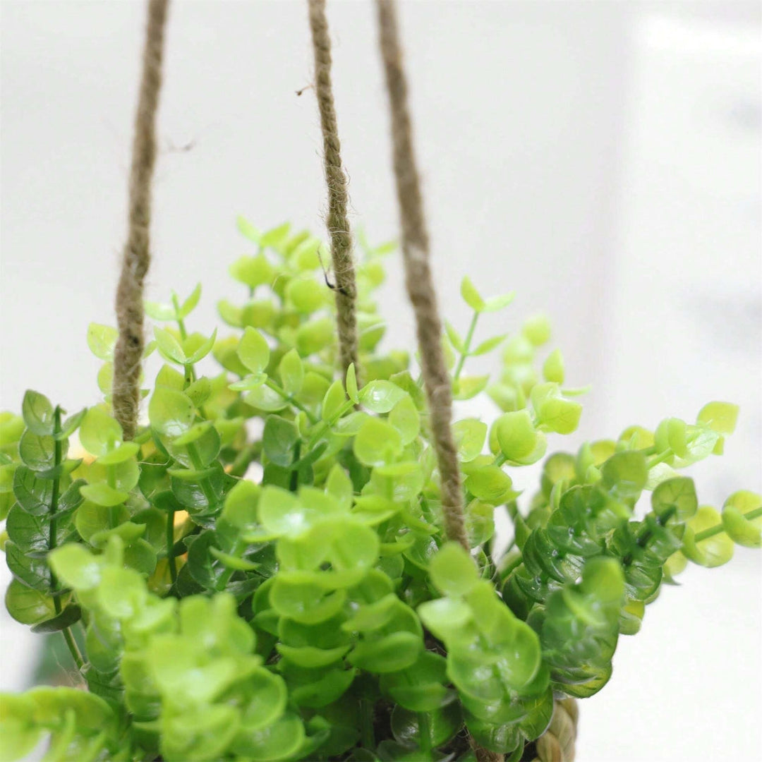 Skanto | Leafara Henge Kunstig Plante i Vevd Kurvpotte