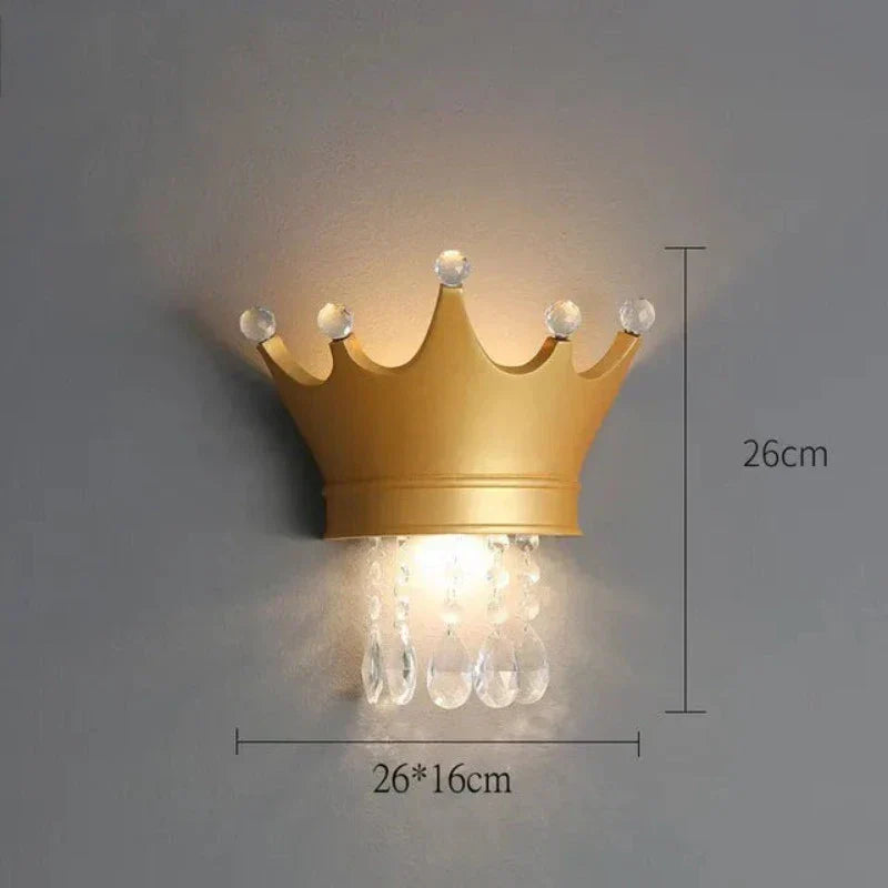 Crown Vegglys med Krystaller – Elegant LED Lampe for Barnerom & Prinsesse Dekor