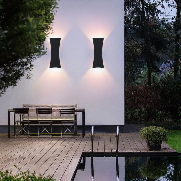 Skanto | Designer LED Vegglampe Holdbar og Effektiv Utendørsbelysning
