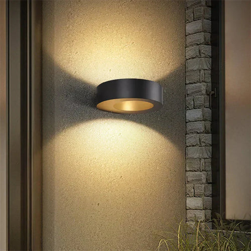 Skanto | Stilig Utendørs Vegglampe