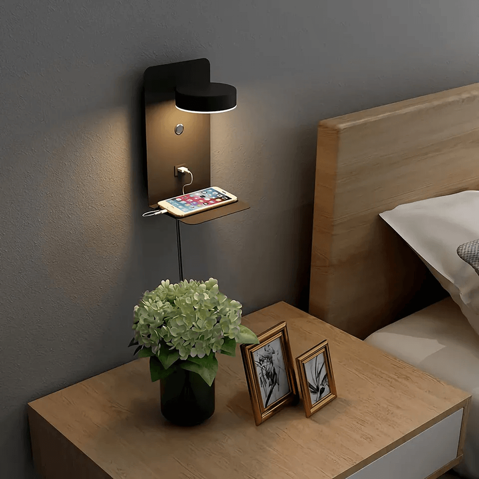 Skanto | Nattlampe med lader - Roterer 330° - Ladestasjon