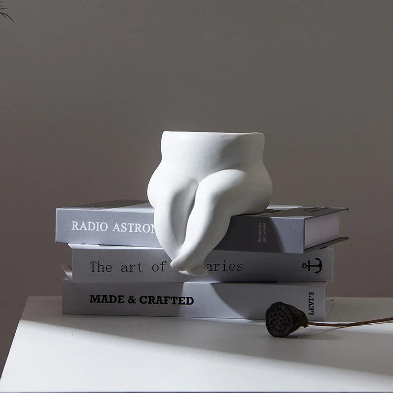 Leg Vase Skanto