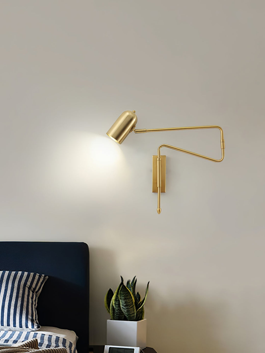 Skanto | BeamFlex – Allsidig Vegglampe med Fleksibel Arm