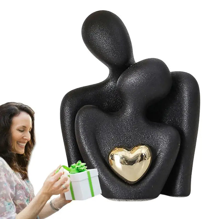 Skanto | Lovers Skulptur Minimalistisk Nordisk Abstrakt Keramisk Figur Kunst Med Gyldent Hjerte Akcent