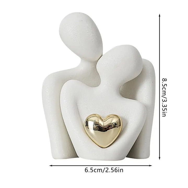 Lovers Skulptur Minimalistisk Nordisk Abstrakt Keramisk Figur Kunst med Gyldent Hjerte Akcent | Skanto