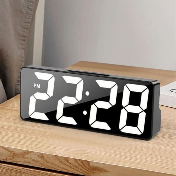 Skanto | LED Digital Vekkerklokke med Temperaturvisning