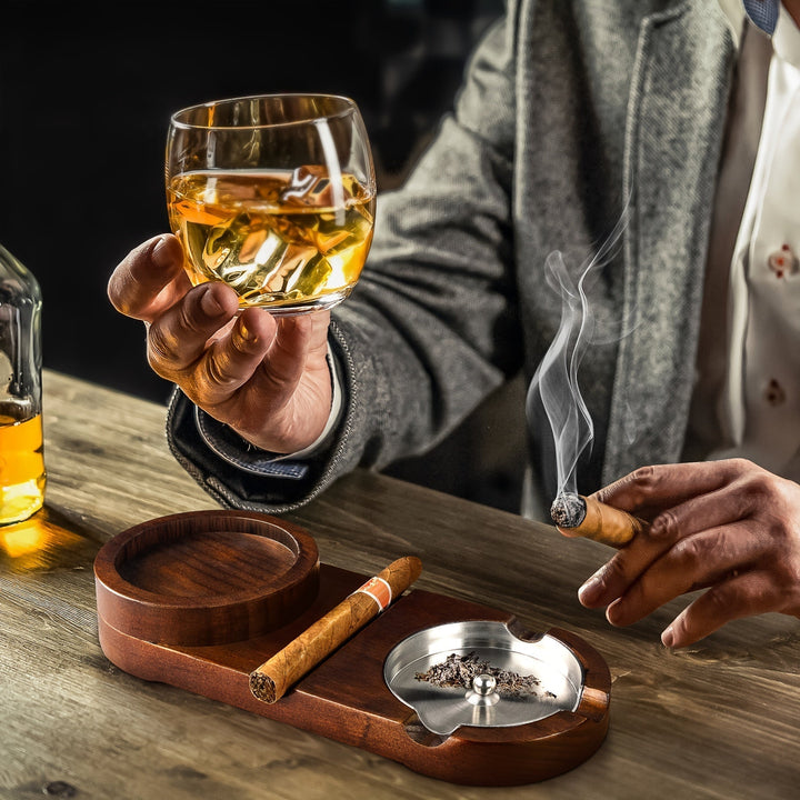 Skanto | CigarOak Askebeger med Whiskeyholder – Luksus Treskuff for Sigarelskere