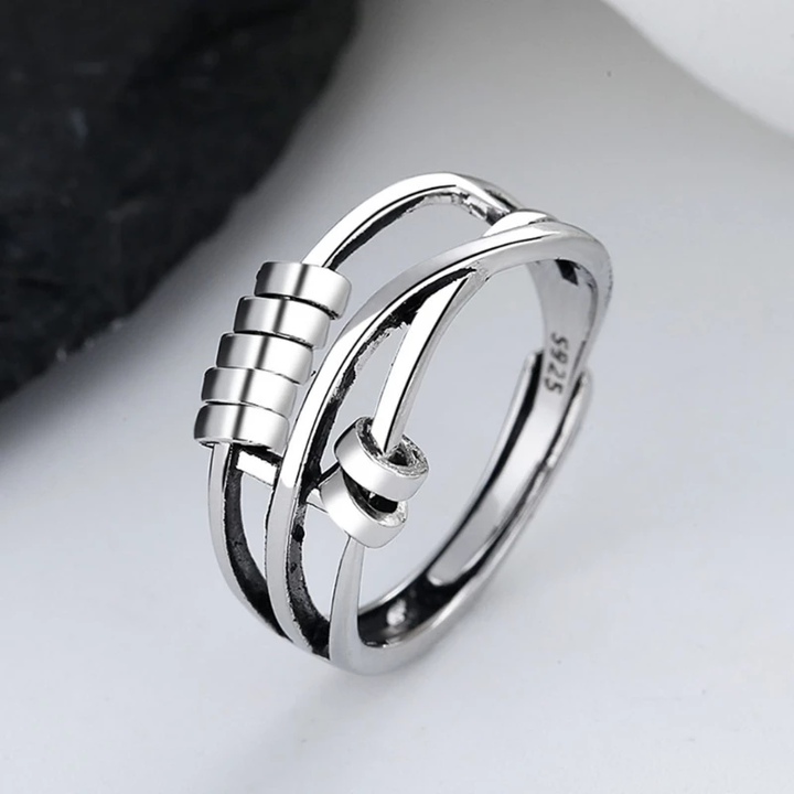 Stress-Relief Ring | Elegant & Supportive Jewelry Skanto
