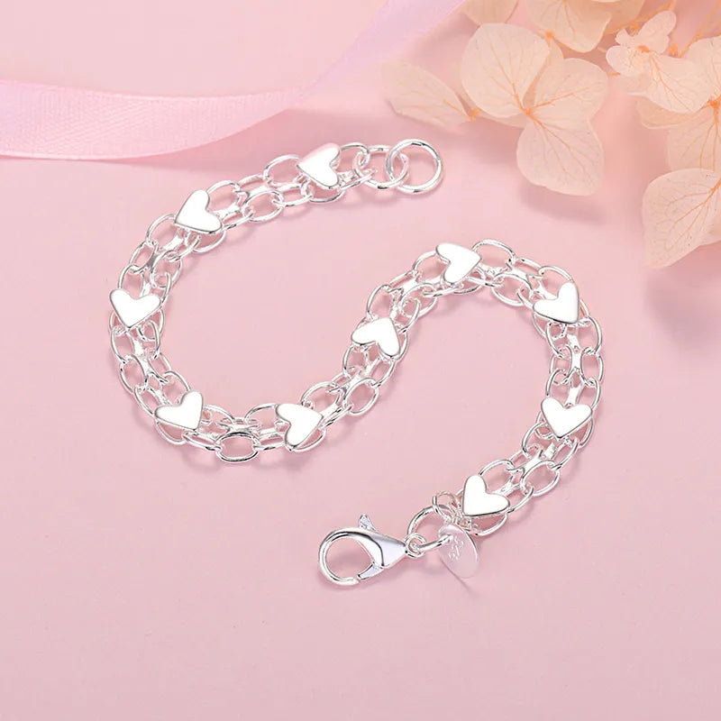 Elegant Luksus Sølv Hjerte Armbånd – Tidløs og Chic Skanto